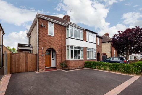 Quality Tarmac Driveway Installers Surrey
